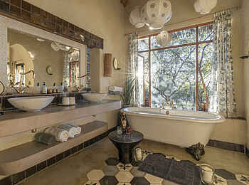 Tongabezi Lodge: Das Badezimmer des Nut House