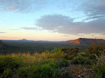 Vingerklip Lodge: Blick auf das Tal vom Tafelberg