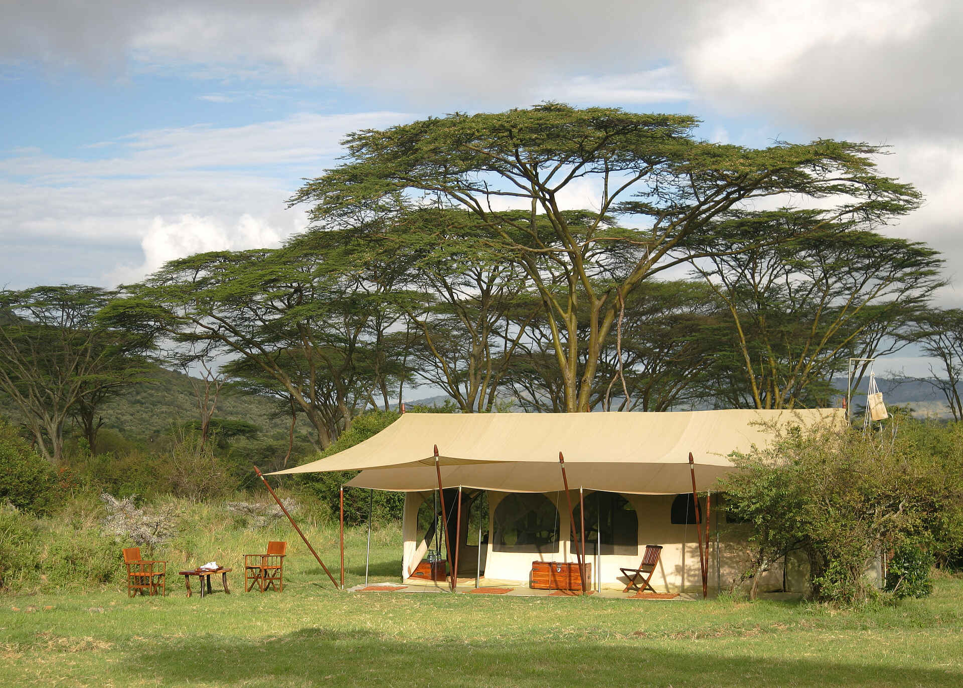 4 sterne, africa, afrika, afrikanischer wildhund, afrikarma, bilder, birding, buchen, buchung, büffel, buschwanderungen, elefant, familie, gallerie, geführte buschwanderungen, guided walks, heißluftballon, information, informerien, intim, kenia, kenya, kinder, kinderprogramm, klein, leopard, löwe, mara north conservancy, massai, mnc, nachhaltigkeit, nachtpirschfahrten, pirschfahrten, privat, privatsphäre, reise, reisen, reiseveranstalter, riccardo orizio, safari, saruni, saruni wild, saruni wild camp, selbstfahrer, urlaub, vollpension, west kenya, western kenya, westkenia, www.afrikarma.de, anlage, ansicht, gästeunterkunft, gästezelt, gebäude, guest building, guest facilities, landschaft, unterkunft, zelt