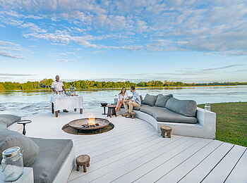 Time + Tide Chinzombo: Feuerstelle und Terrasse