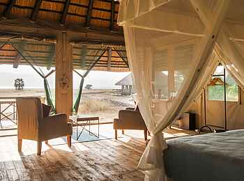 Maramboi Tented Camp: Blick aus einem Gästezelt heraus Maramboi Tented Camp: Blick aus einem Gästezelt heraus