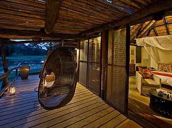 Mfuwe Lodge: Private Veranda