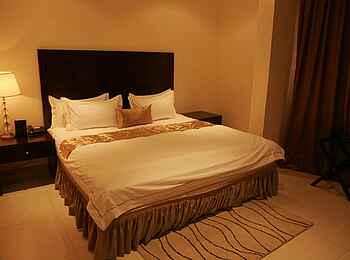 Mikhael's Hotel: Ambassodor Suite - Doppelbett Mikhael's Hotel: Ambassodor Suite - Doppelbett