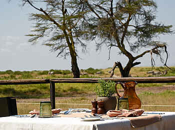 Soroi Amboseli Camp: Eingedeckter Tisch