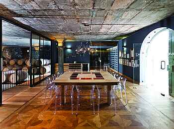 L'Avenir Country Lodge: Gemeinschaftstisch für Weinprobe L'Avenir Country Lodge: Gemeinschaftstisch für Weinprobe