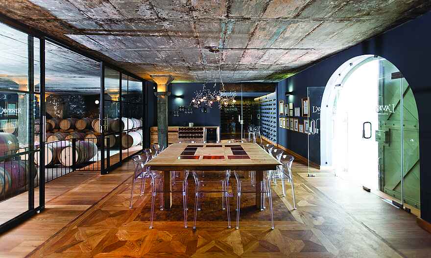 L'Avenir Country Lodge: Gemeinschaftstisch für Weinprobe L'Avenir Country Lodge: Gemeinschaftstisch für Weinprobe