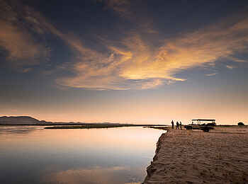 Nyamatusi Camp: Flusslandschaft Nyamatusi Camp: Flusslandschaft