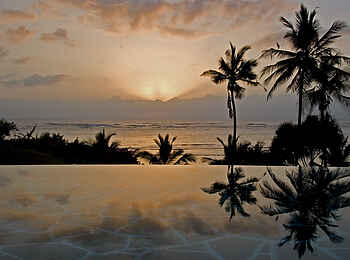 Alfajiri Villas: Cliff Villa Infinity Pool