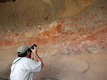 Big Cave Camp: Felszeichnungen aus vergangener Zeit