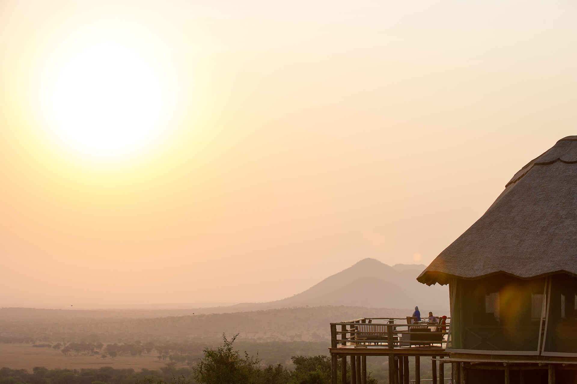 Kubu Kubu, Kubu Kubu Tented Camp, Serengeti, Tanganyika Wilderness Camps, Tansania, Ausblick, Berge, Himmel, Terrasse, Veranda, Zelte, Afrikarma, Afrikarma Safaris, Afrikarma Safaris - Wildnis. Hautnah., Afrikarma.de