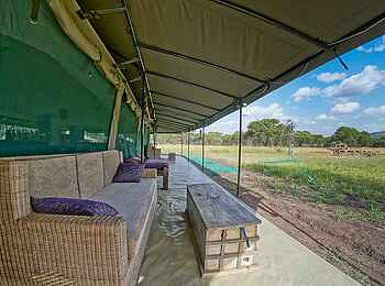 Naona Moru Camp: Veranda