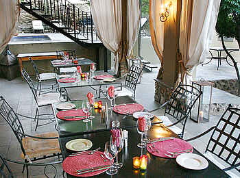 Olive Grove Guesthouse: Veranda