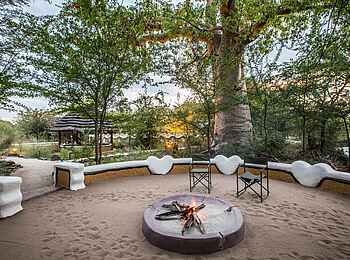 Planet Baobab: Feuerstelle Planet Baobab: Feuerstelle