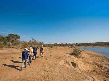 Saseka Tented Camp: Eine Wandersafari Saseka Tented Camp: Eine Wandersafari