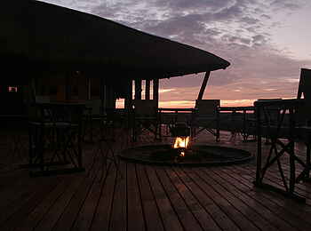Tau Pan Camp: Kaffeekochen vor Sonnenaufgang