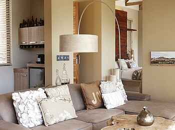 The Olive Exclusive: Erongo - Ledersofa