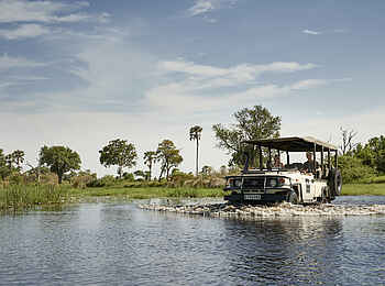 Baines Lodge: Pirschfahrt durch das Delta