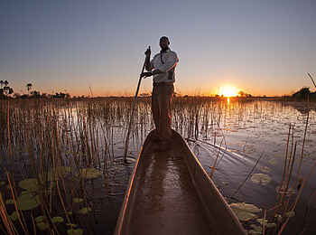 Belmond Eagle Island Lodge: Fahrt in den Sonnenuntergang Belmond Eagle Island Lodge: Fahrt in den Sonnenuntergang