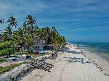 Breezes Beach Club & Spa Zanzibar: Weißer Sandstrand