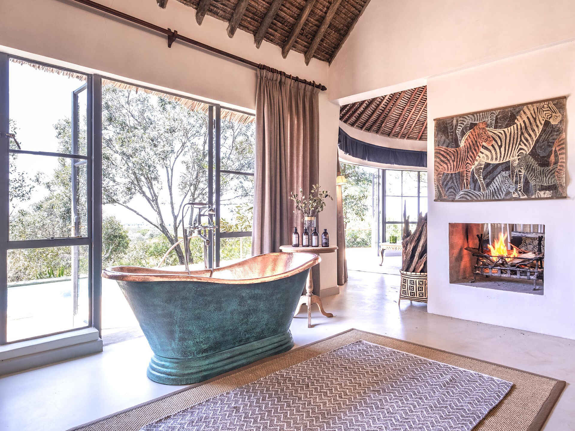 Badewanne vorm Kamin