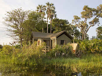 Jacana Camp: Hauptgebäude unter Bäumen Jacana Camp: Hauptgebäude unter Bäumen