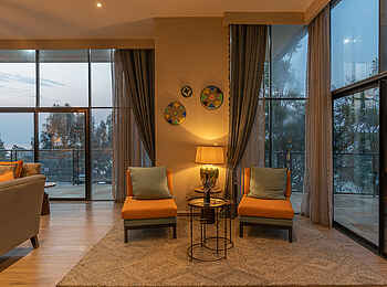 Lux Lake Kivu Hotel: Royal Villa Sitzecke