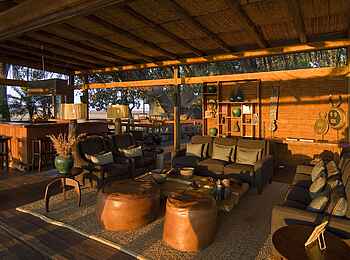 Shumba Camp: Lounge und Bar Shumba Camp: Lounge und Bar