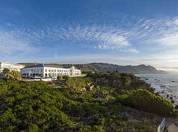 The Marine Hotel: Uneingeschränkte Aussicht auf das Meer The Marine Hotel: Uneingeschränkte Aussicht auf das Meer