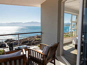 Whalesong Lodge: Großzügiger Balkon der Honeymoon Suite Whalesong Lodge: Großzügiger Balkon der Honeymoon Suite