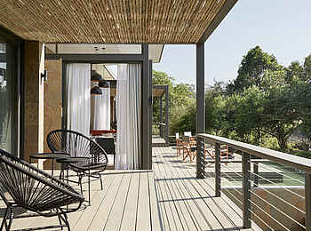 Sanctuary Olonana Geoffrey Kent Suite: Außendeck