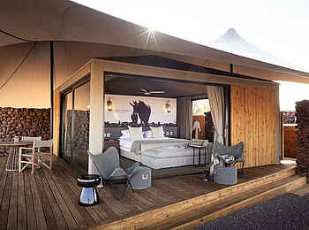 Desert Rhino Camp: Gästezelt mit einem Doppelbett