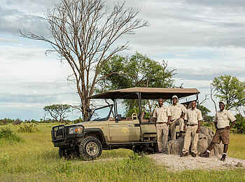 Gomoti Private Camp: Guides