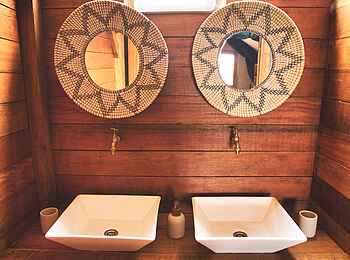 Nyana Lodge: Waschtisch