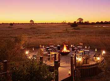 Tuludi Camp: Die Feuerstelle Tuludi Camp: Die Feuerstelle