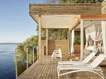 Victoria Falls River Lodge - Island Treehouse Suites: Eine Veranda mit Aussicht Victoria Falls River Lodge - Island Treehouse Suites: Eine Veranda mit Aussicht