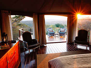 Thanda Tented Camp: Sonnenuntergang vom Zelt aus Thanda Tented Camp: Sonnenuntergang vom Zelt aus