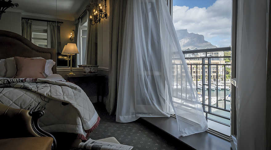 Cape Grace Hotel: View of Table Mountain Cape Grace Hotel: View of Table Mountain