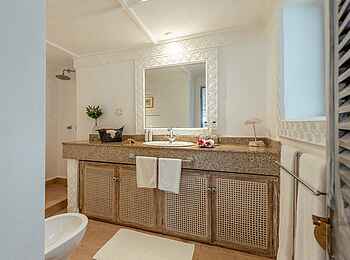 Nomad Beach Resort: Badezimmer eines Ocean View Zimmers Nomad Beach Resort: Badezimmer eines Ocean View Zimmers