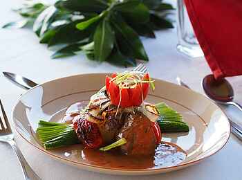 Saruni Leopard Hill: Guten Appetit Saruni Leopard Hill: Guten Appetit