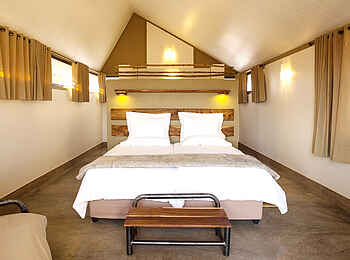 Desert Quiver Camp: Gästechaletinterieur