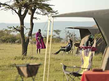 Encounter Mara Camp: Morgensonne beim Flycamping Encounter Mara Camp: Morgensonne beim Flycamping