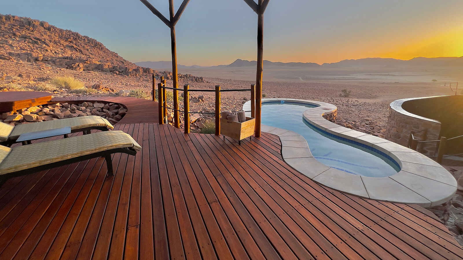 Namib Outpost: Pool der Superior Suite Namib Outpost: Pool der Superior Suite