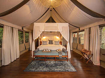 Shinde Camp: Guest Tent Bett