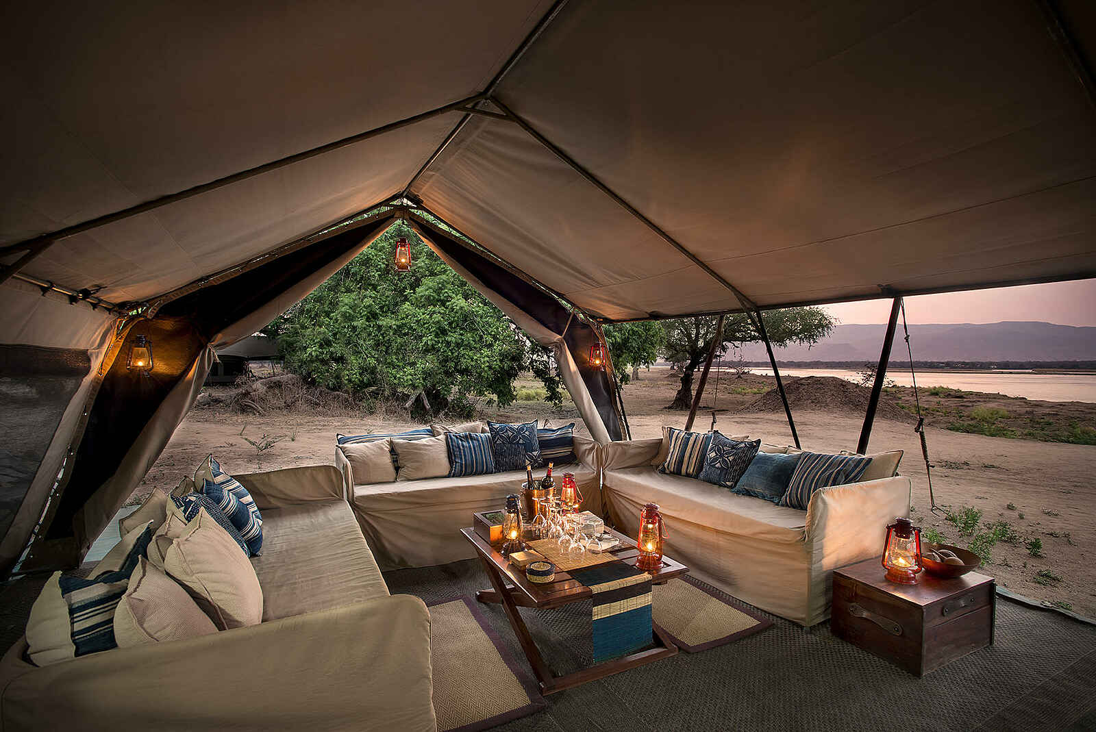 Zambezi Expeditions Camp: Lounge Zambezi Expeditions Camp: Lounge