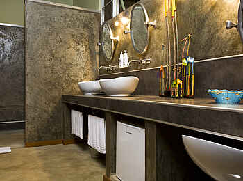 Okonjima Plains Camp: View Room Badezimmer Okonjima Plains Camp: View Room Badezimmer