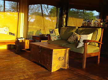 Ronjo Camp: Sonne im Loungezelt