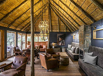 Serra Cafema: Die Lounge