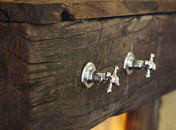 Lagoon Camp: Armaturen Lagoon Camp: Armaturen