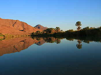 Okahirongo River Camp: Einladung zur Bootsfahrt Okahirongo River Camp: Einladung zur Bootsfahrt
