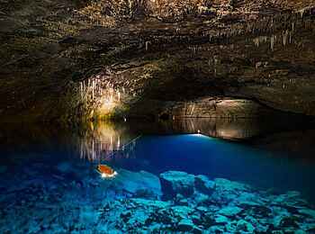 Otjimbondona Kalahari Lodge: Besuch der Arnhem Höhle